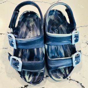 Oshkosh B’gosh toddler sandals